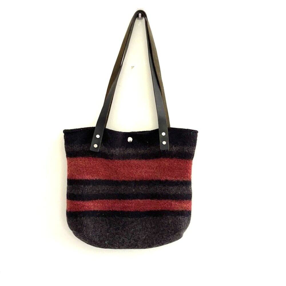 ERICA LEE knit tote shoulder bag leather straps